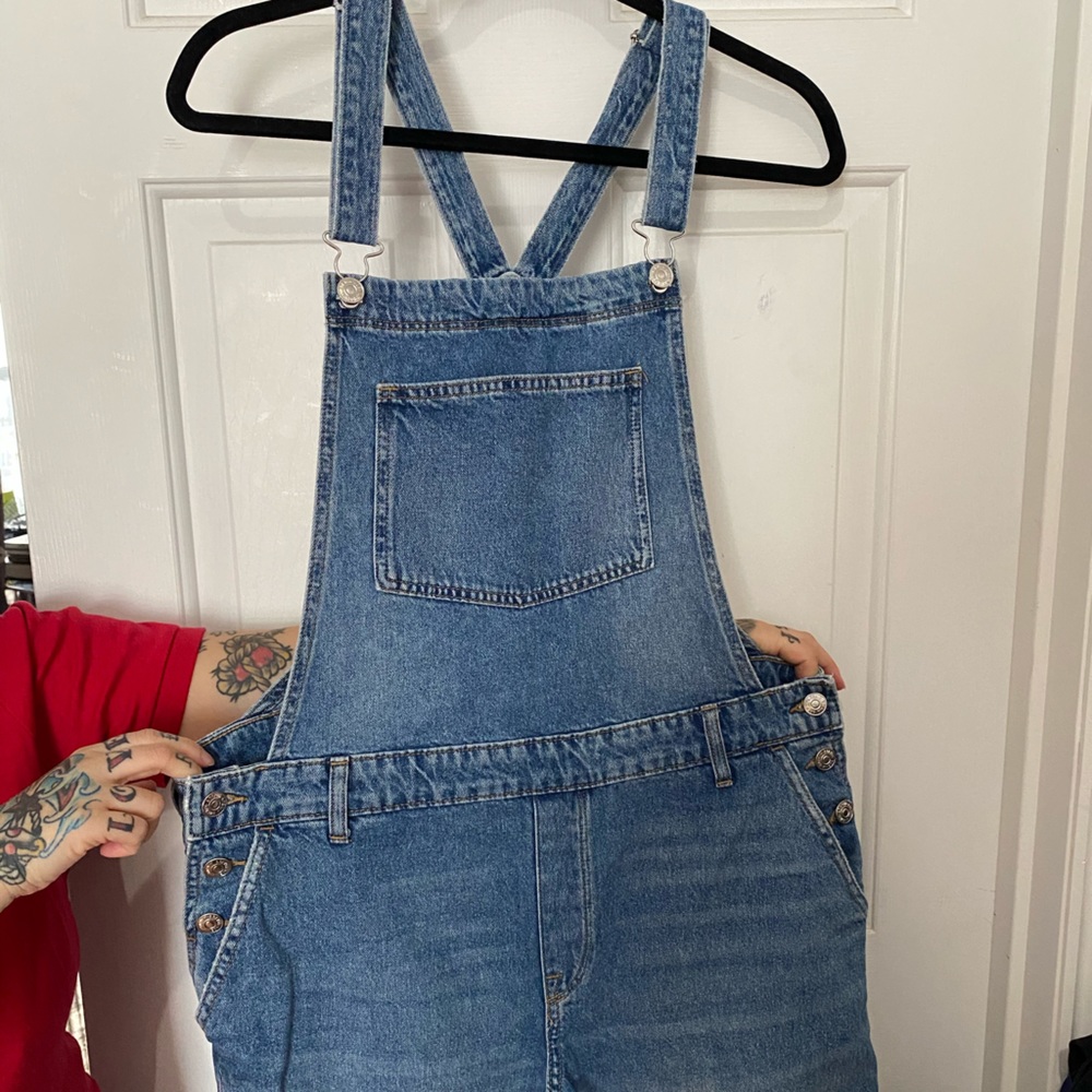 Gap overalls